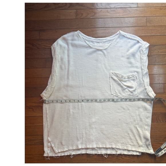 We the Free White Sleevless Tank Large Oversized - Picture 5 of 11